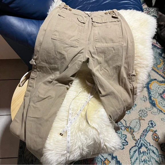 Universal Thread Ladies Khaki Cargo Pants - Picture 6 of 6